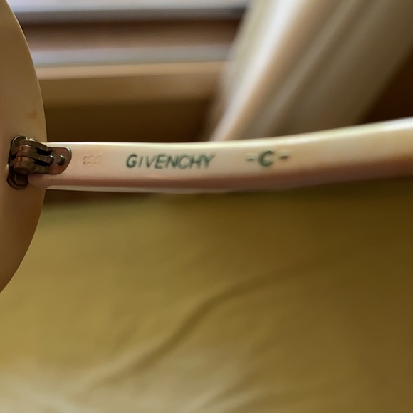 Givenchy sunglasses (vintage) - Picture 8 of 9